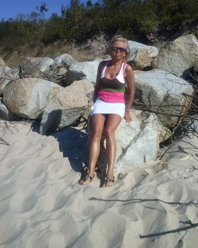 Cindy, 36 ans, cougar à Solers