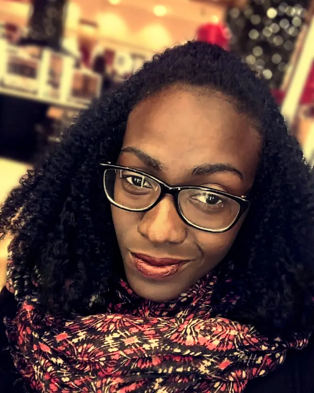 Clarisse, 37 ans, cougar à Carhaix-Plouguer