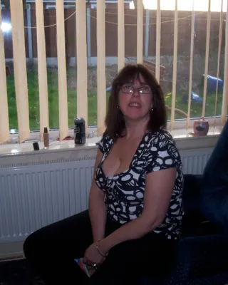 Sabine, 58 ans, cougar à Épône